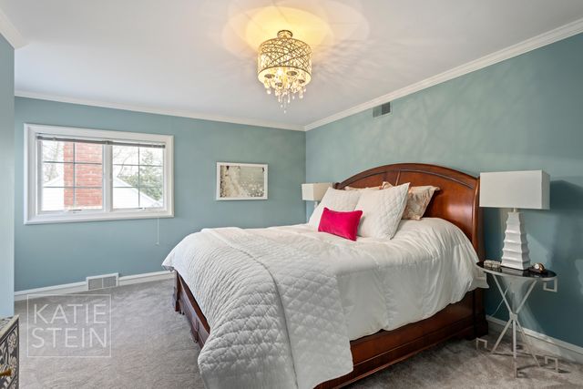 904 Plymouth Avenue SE, Grand Rapids, MI 49506