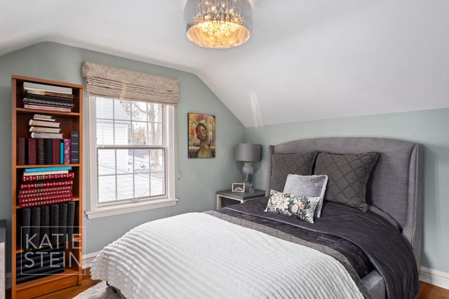 904 Plymouth Avenue SE, Grand Rapids, MI 49506