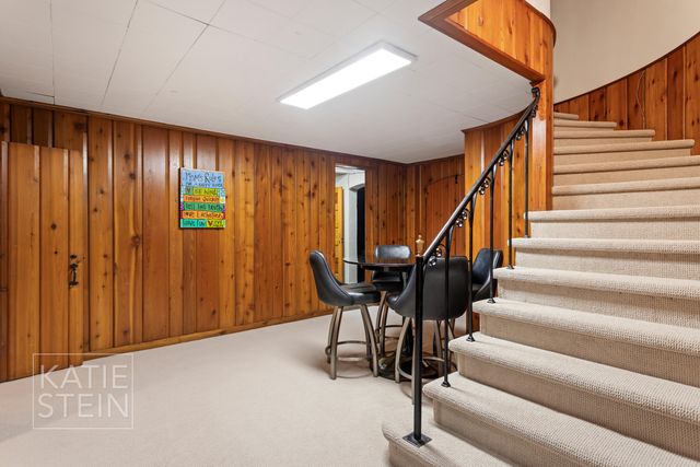 904 Plymouth Avenue SE, Grand Rapids, MI 49506