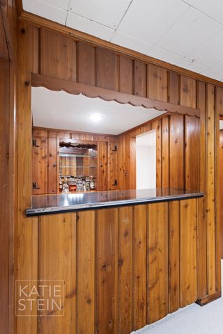 904 Plymouth Avenue SE, Grand Rapids, MI 49506