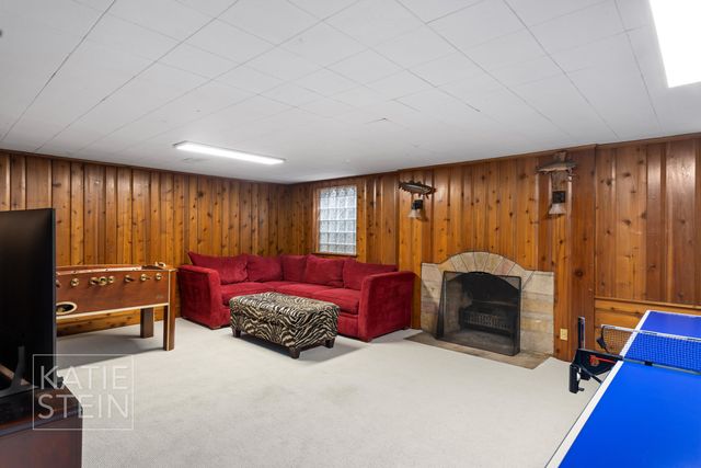 904 Plymouth Avenue SE, Grand Rapids, MI 49506