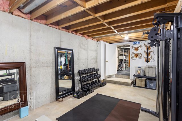 904 Plymouth Avenue SE, Grand Rapids, MI 49506