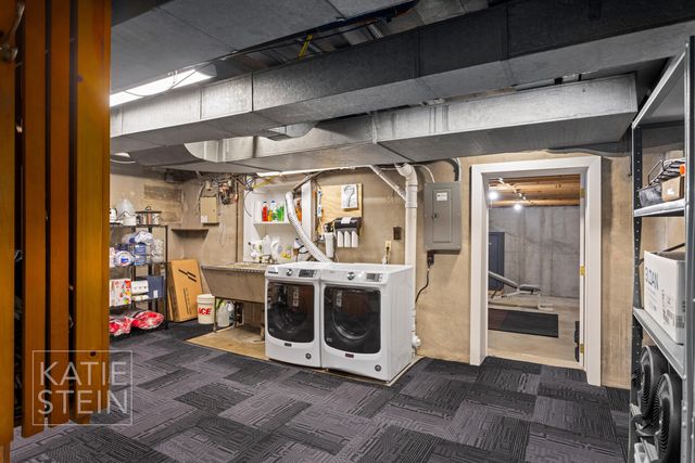 904 Plymouth Avenue SE, Grand Rapids, MI 49506