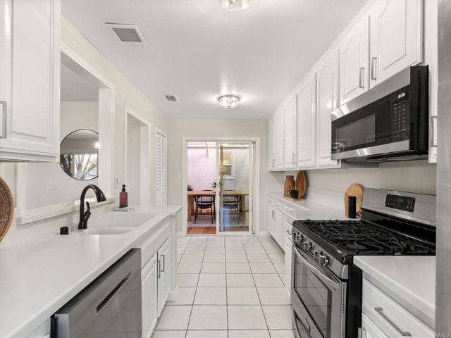 1817 Castle, Escondido, CA 92029