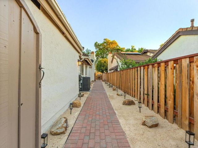 1817 Castle, Escondido, CA 92029