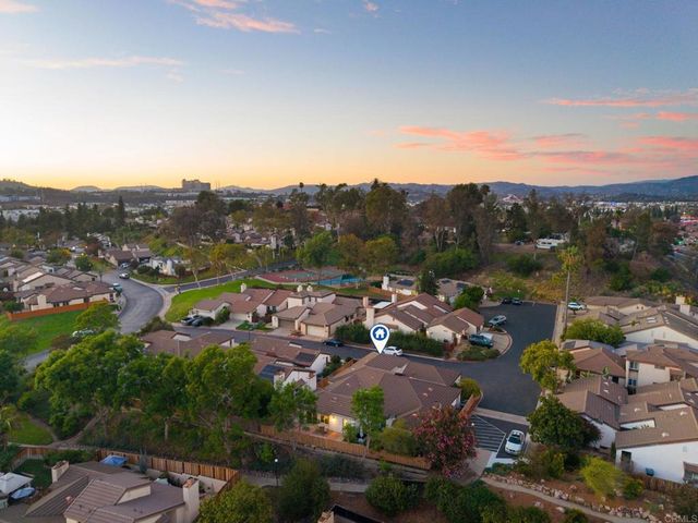 1817 Castle, Escondido, CA 92029