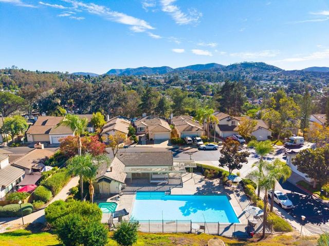 1817 Castle, Escondido, CA 92029