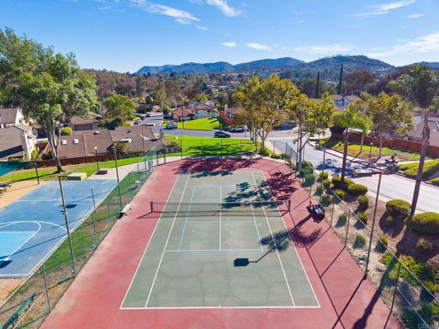 1817 Castle, Escondido, CA 92029