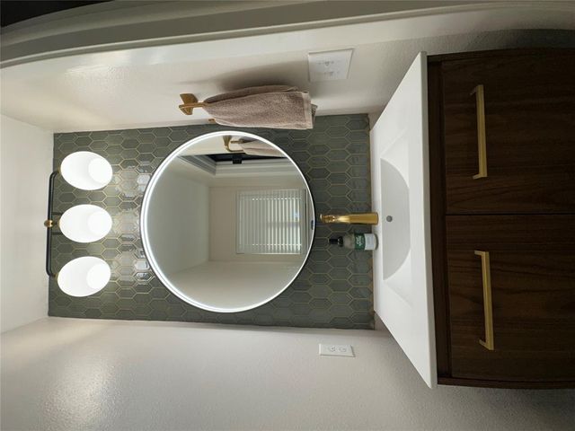 401 Rock Place, Moore, OK 73160