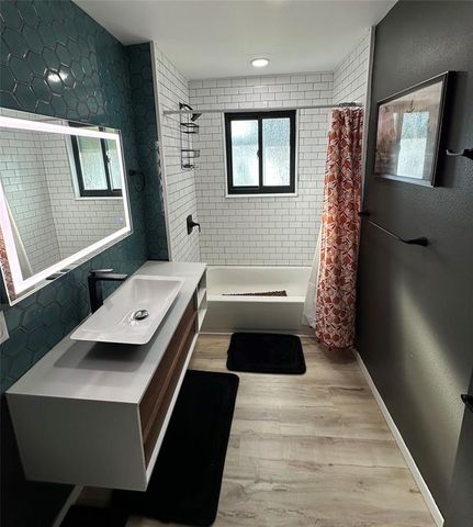 401 Rock Place, Moore, OK 73160