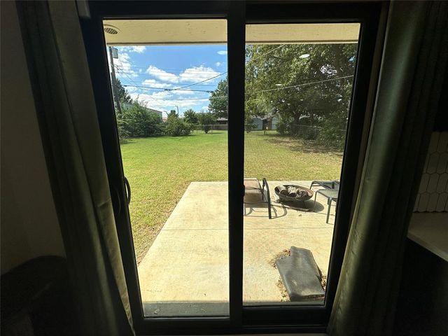 401 Rock Place, Moore, OK 73160