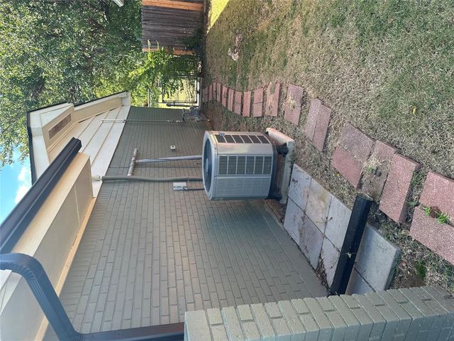 401 Rock Place, Moore, OK 73160