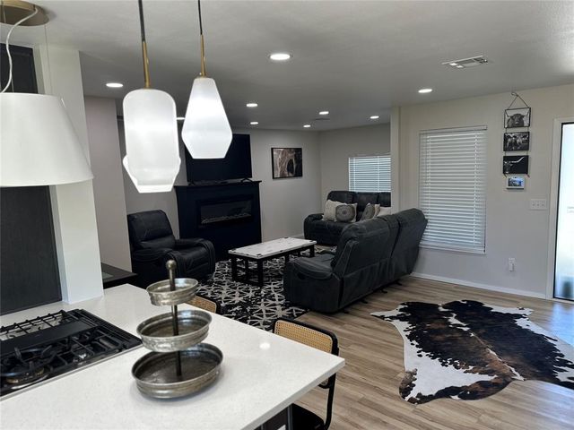 401 Rock Place, Moore, OK 73160