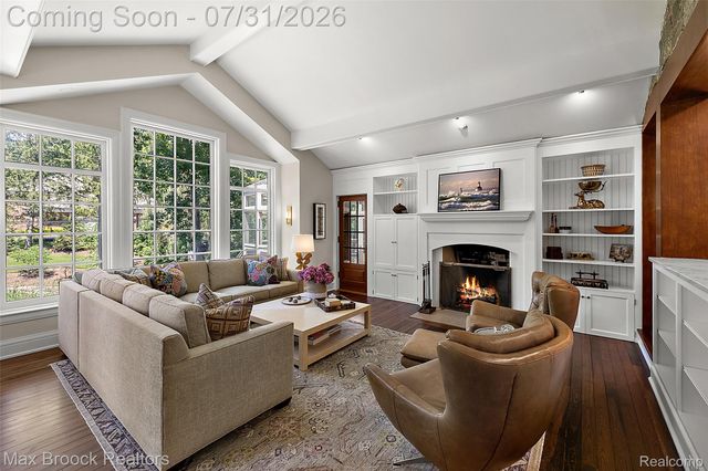 590 Haverhill Road, Bloomfield Hills, MI 48304