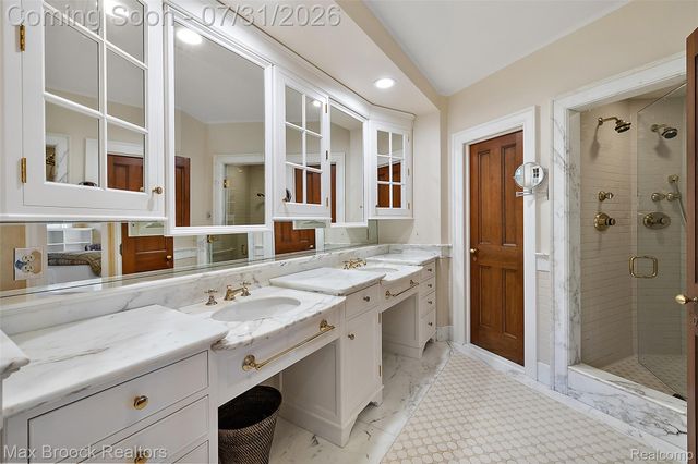 590 Haverhill Road, Bloomfield Hills, MI 48304