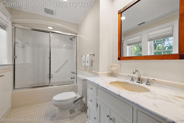 590 Haverhill Road, Bloomfield Hills, MI 48304