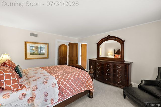 590 Haverhill Road, Bloomfield Hills, MI 48304