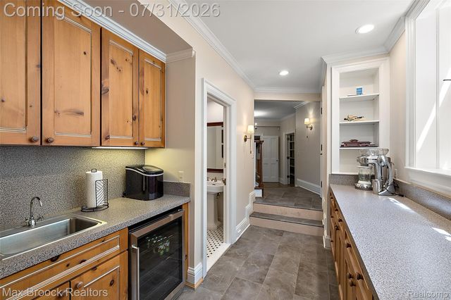 590 Haverhill Road, Bloomfield Hills, MI 48304