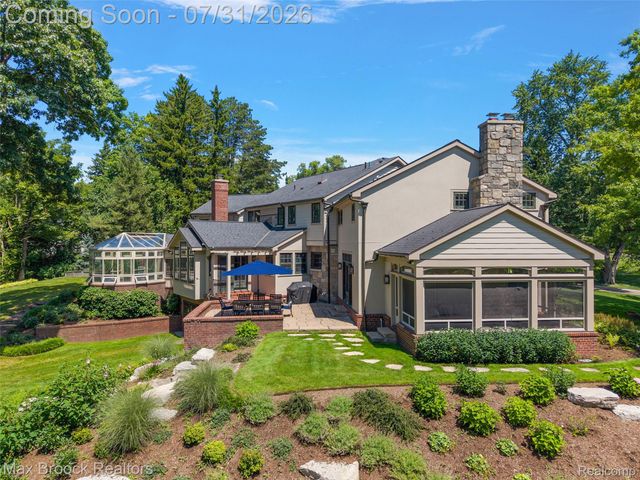 590 Haverhill Road, Bloomfield Hills, MI 48304