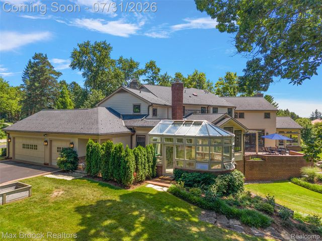 590 Haverhill Road, Bloomfield Hills, MI 48304