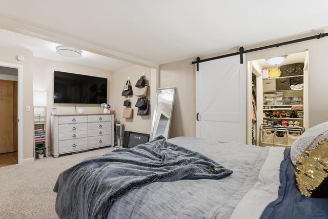 2004 RED DALE DR, Rapid City, SD 57702