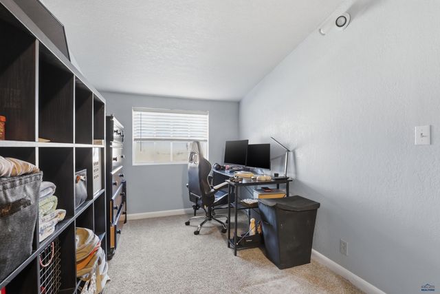 2004 RED DALE DR, Rapid City, SD 57702