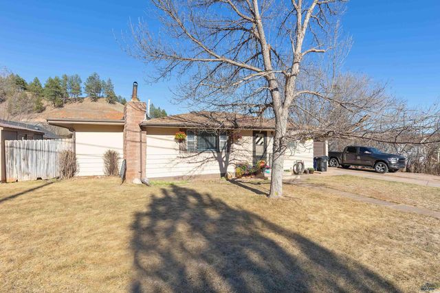 2004 RED DALE DR, Rapid City, SD 57702