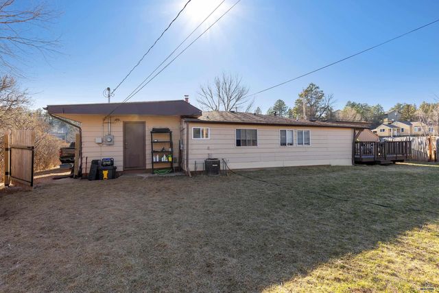 2004 RED DALE DR, Rapid City, SD 57702