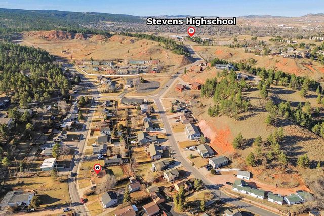 2004 RED DALE DR, Rapid City, SD 57702