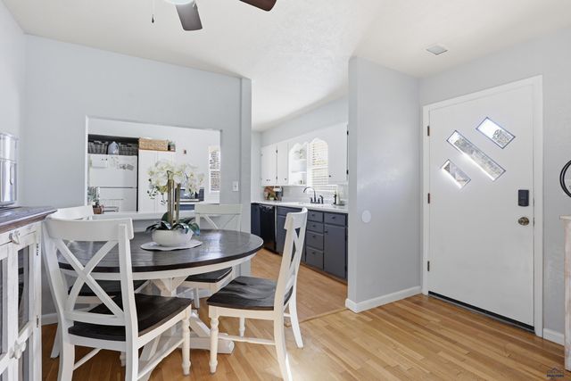 2004 RED DALE DR, Rapid City, SD 57702