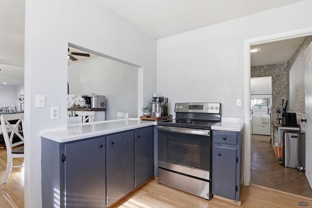 2004 RED DALE DR, Rapid City, SD 57702