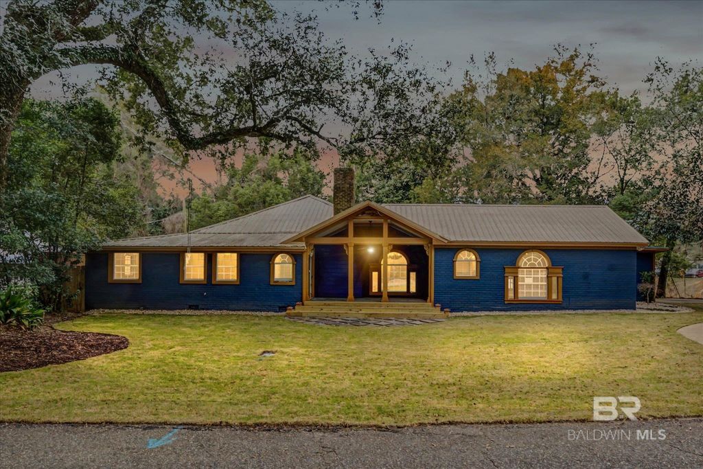 257 Morphy Avenue, Fairhope, AL 36532