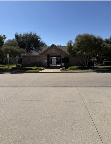 6828 Pascal Way, Fort Worth, TX 76137