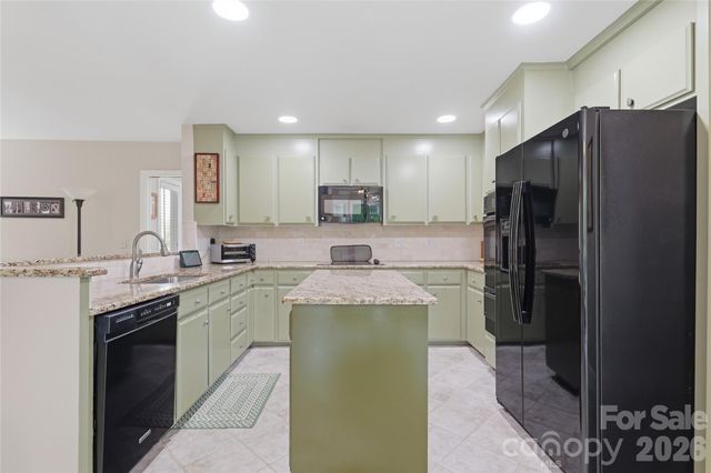 2402 Beaucatcher Lane, Charlotte, NC 28270