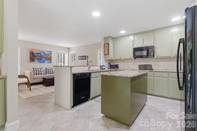 2402 Beaucatcher Lane, Charlotte, NC 28270