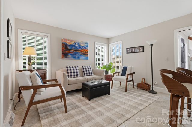 2402 Beaucatcher Lane, Charlotte, NC 28270