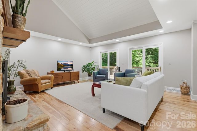 2402 Beaucatcher Lane, Charlotte, NC 28270