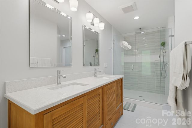 2402 Beaucatcher Lane, Charlotte, NC 28270