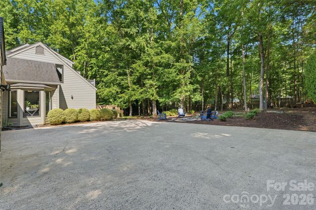 2402 Beaucatcher Lane, Charlotte, NC 28270