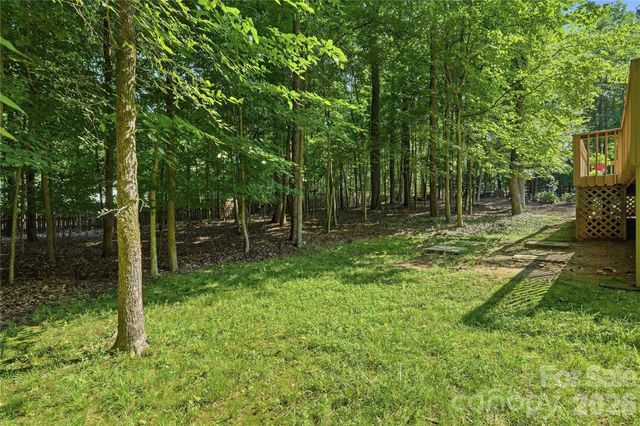 2402 Beaucatcher Lane, Charlotte, NC 28270