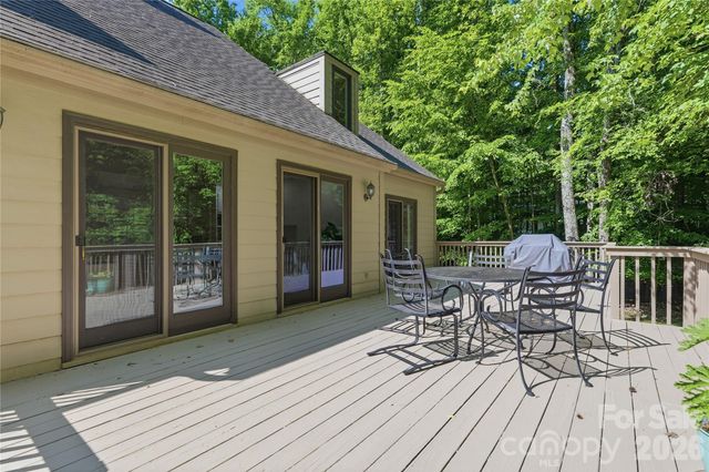 2402 Beaucatcher Lane, Charlotte, NC 28270