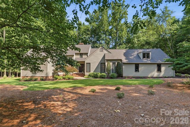 2402 Beaucatcher Lane, Charlotte, NC 28270