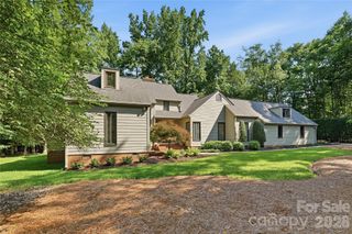 2402 Beaucatcher Lane, Charlotte, NC 28270