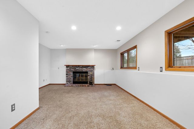 12781 84th Avenue N, Maple Grove, MN 55369