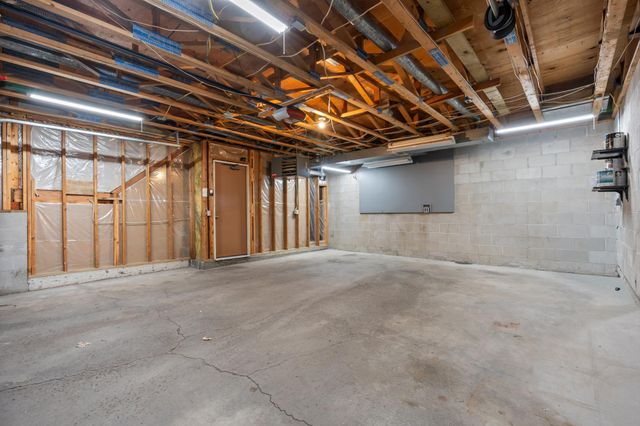 12781 84th Avenue N, Maple Grove, MN 55369