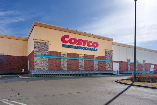 12781 84th Avenue N, Maple Grove, MN 55369