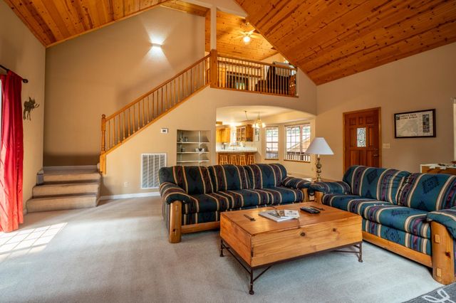 2947 Tahos Dr, Dorrington, CA 95223