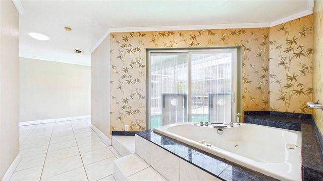 10310 110TH WAY, Seminole, FL 33778