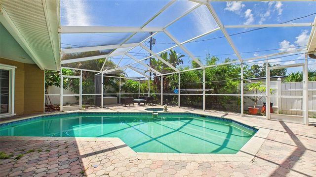 10310 110TH WAY, Seminole, FL 33778