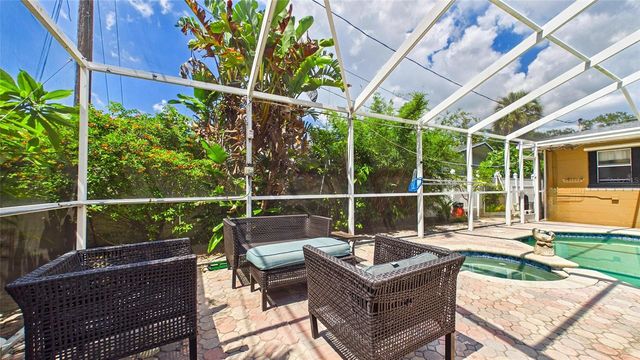 10310 110TH WAY, Seminole, FL 33778